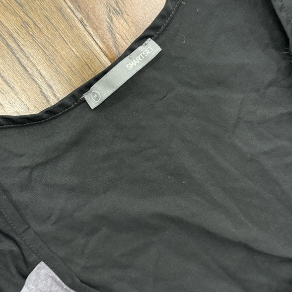 Smart Set Sleeveless Top - Picture 5 of 9